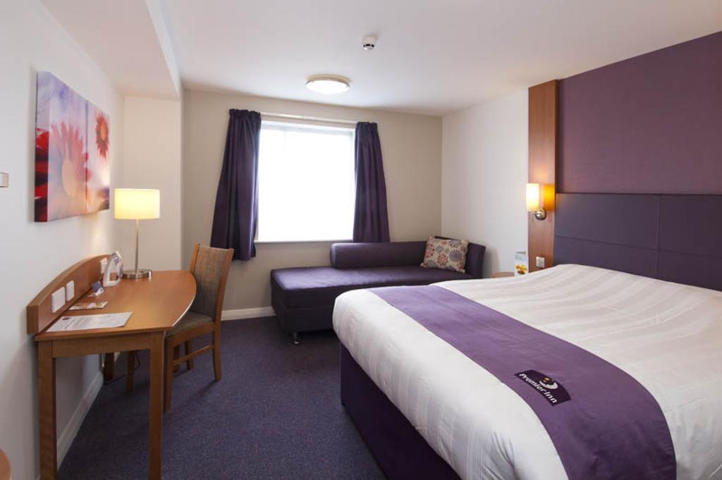 Premier Inn Reading Central Dış mekan fotoğraf